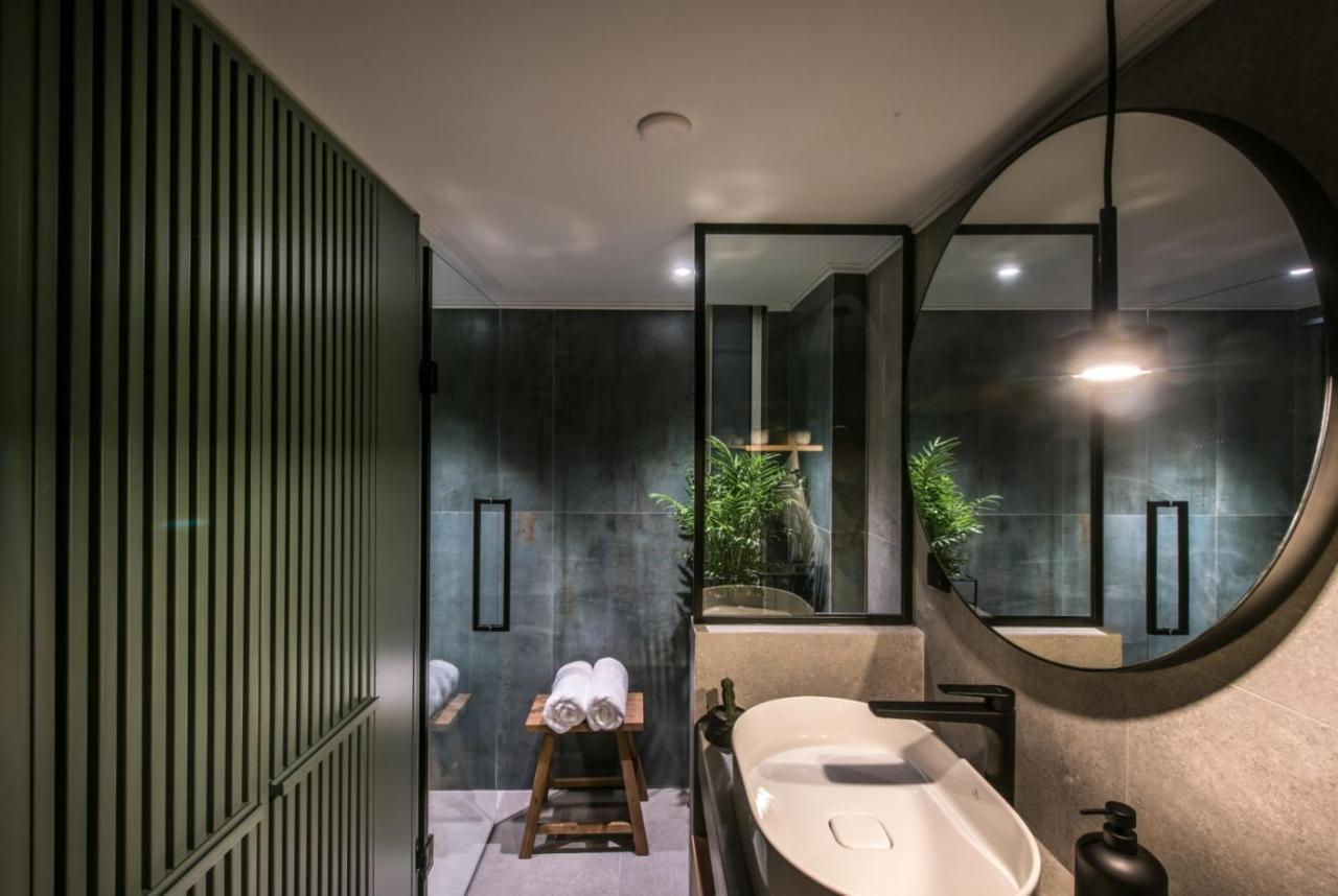 Relaxo Collection Luxury Suites In The Heart Of Heraklion Εξωτερικό φωτογραφία